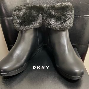 DKNY ABRI BOOTIES